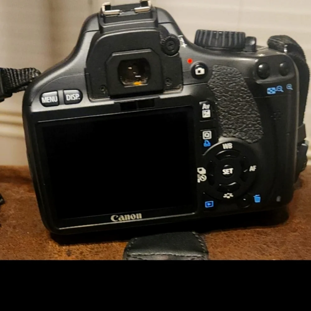 Canon EOS Rebel T2i 550D and Canon speedlite 430EXII & Accessories